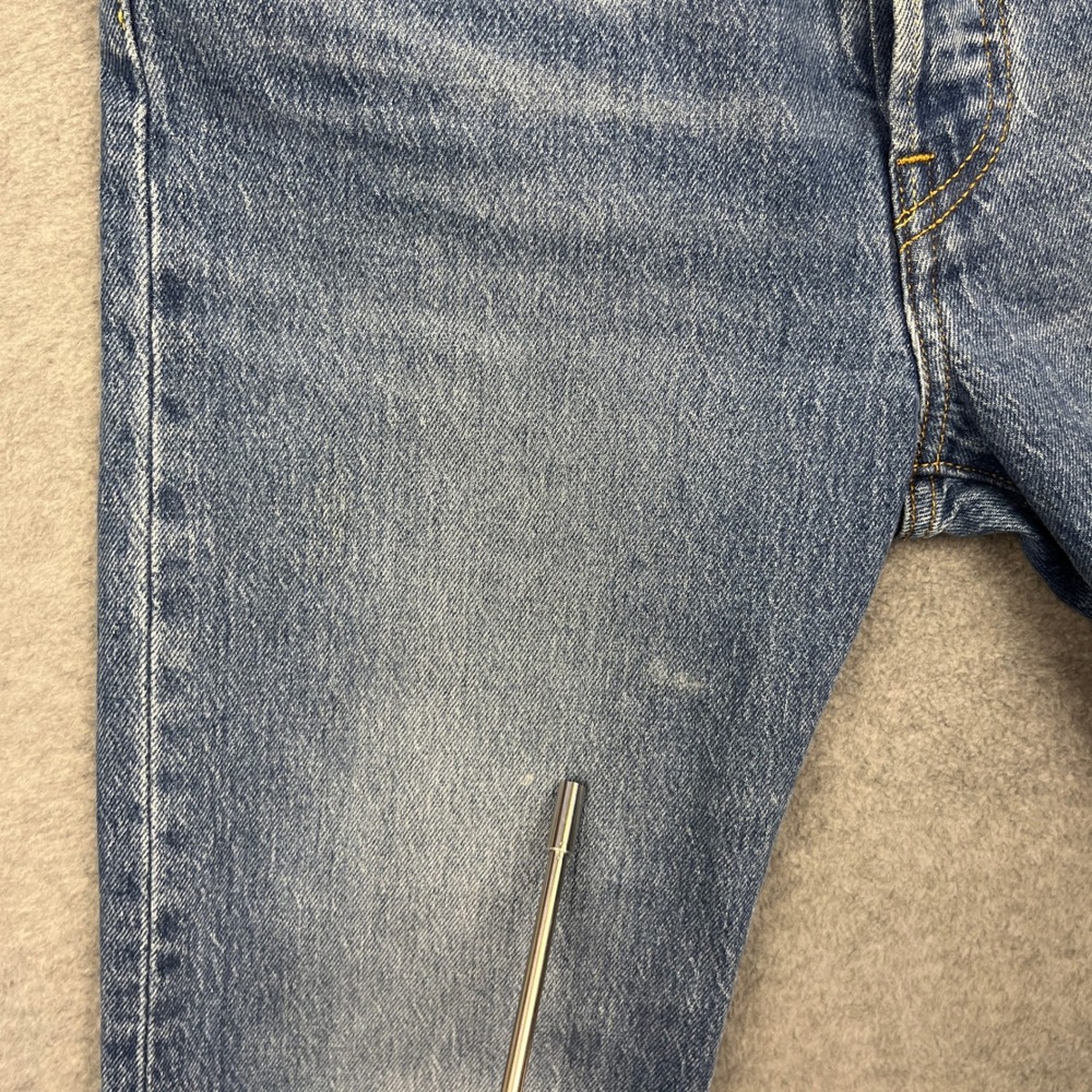 Levi Jeans Womens 25x30 Blue 501 Straight Leg Button Fly Denim Medium Wash - Picture 5 of 13